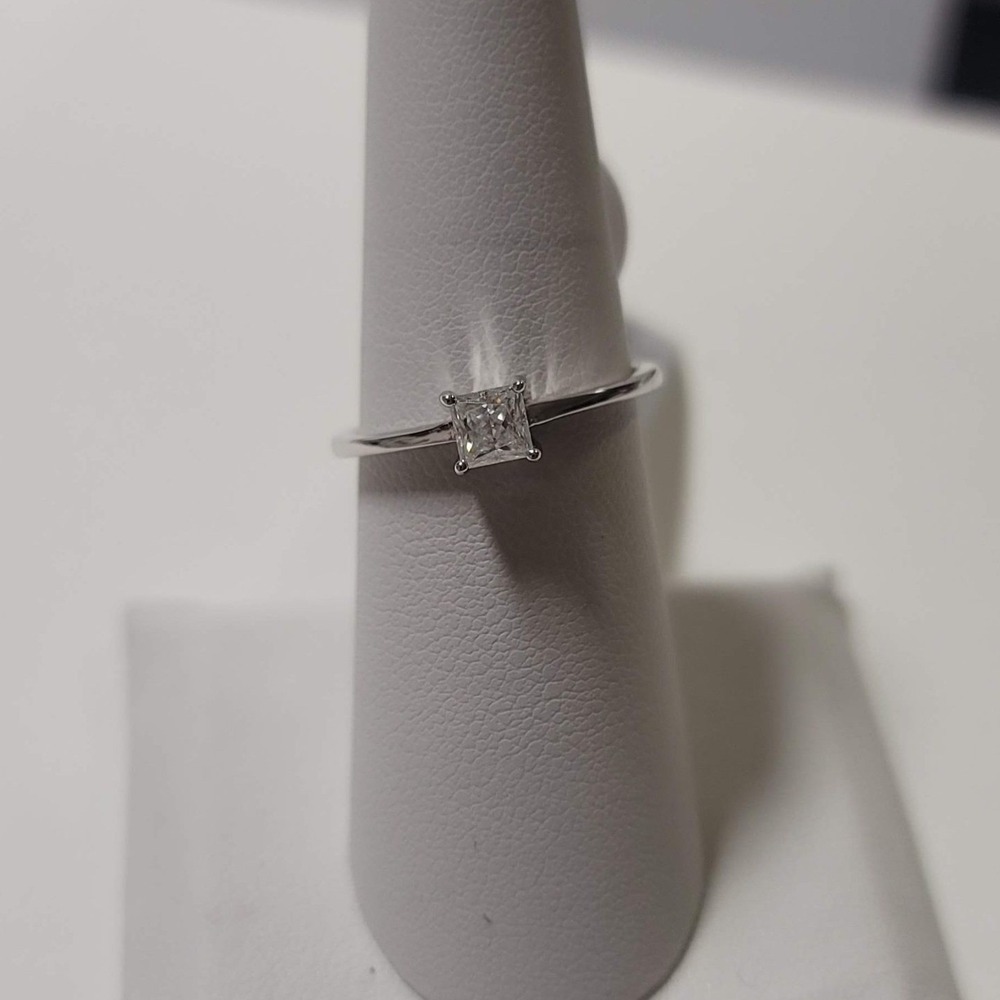 925 Sterling Silver Moissanite Princess Cut Solitaire Ring 0.25ctw Size 7